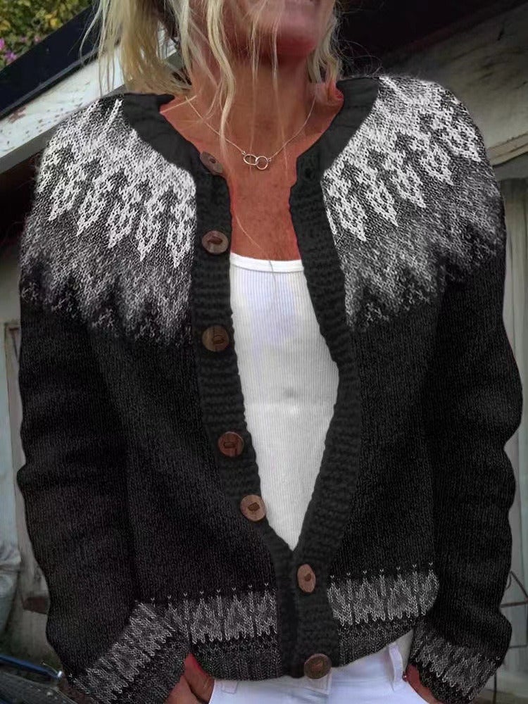 Nevaeh | Retro-Inspired Cozy Cardigan